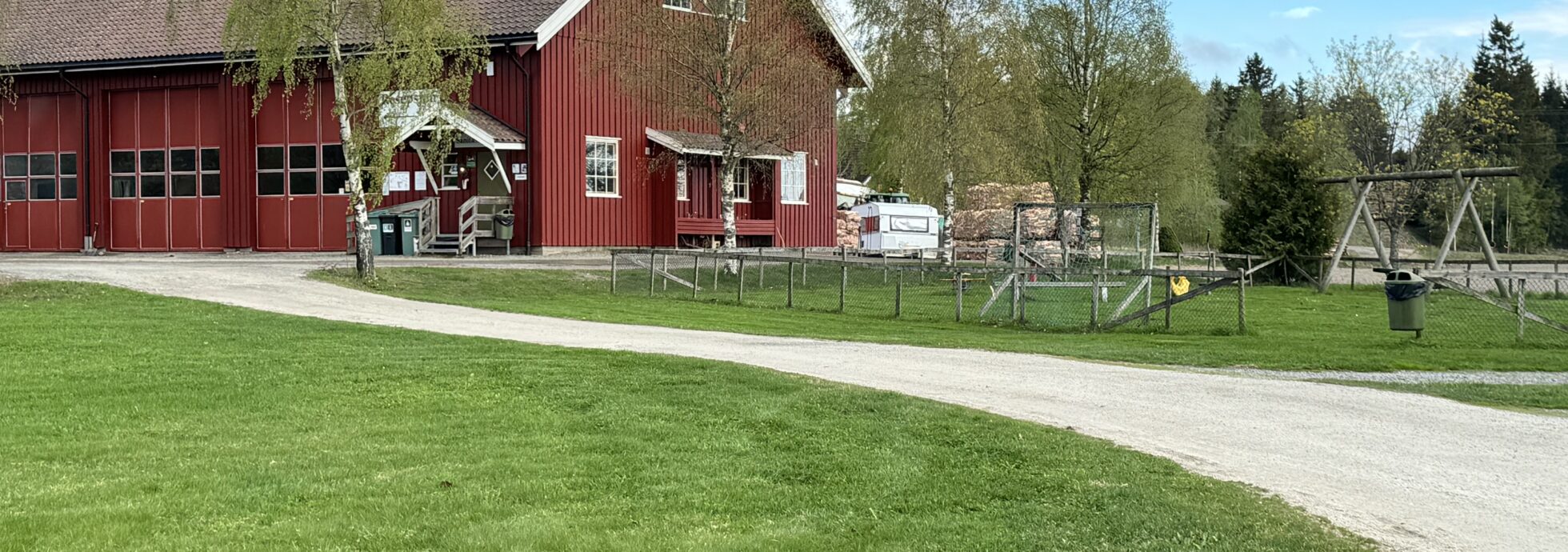 Sanitæranlegg i enden av låven - camping bobil caravan